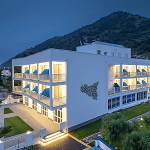 Riviera Del Sole Resort Piraino